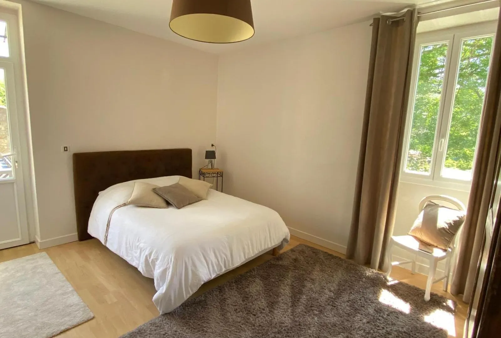 Holiday home Gite La Vie Est Belle Le Poet-Laval
